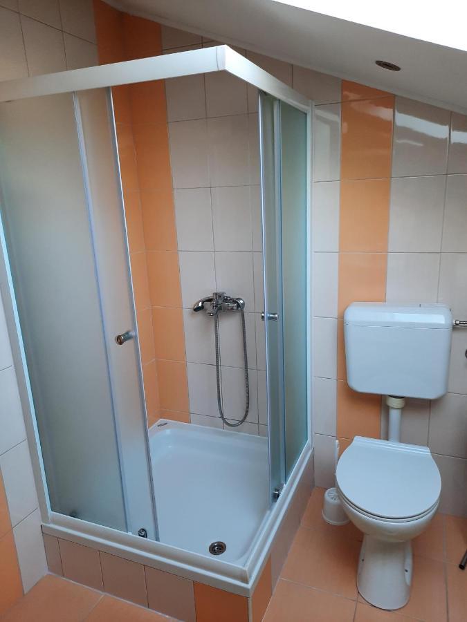 Apartman Martina Palit Exterior photo